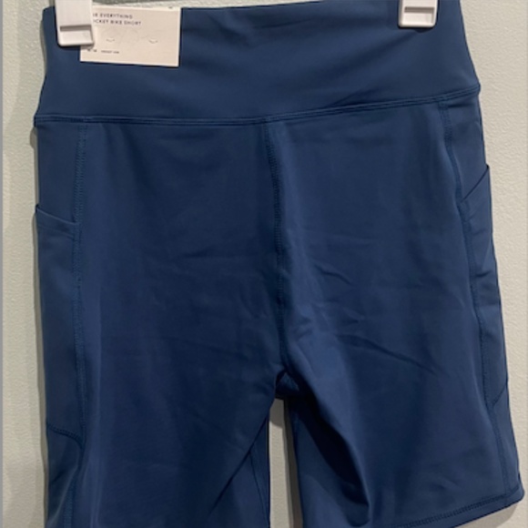 American Eagle Biker Shorts - Picture 2 of 3